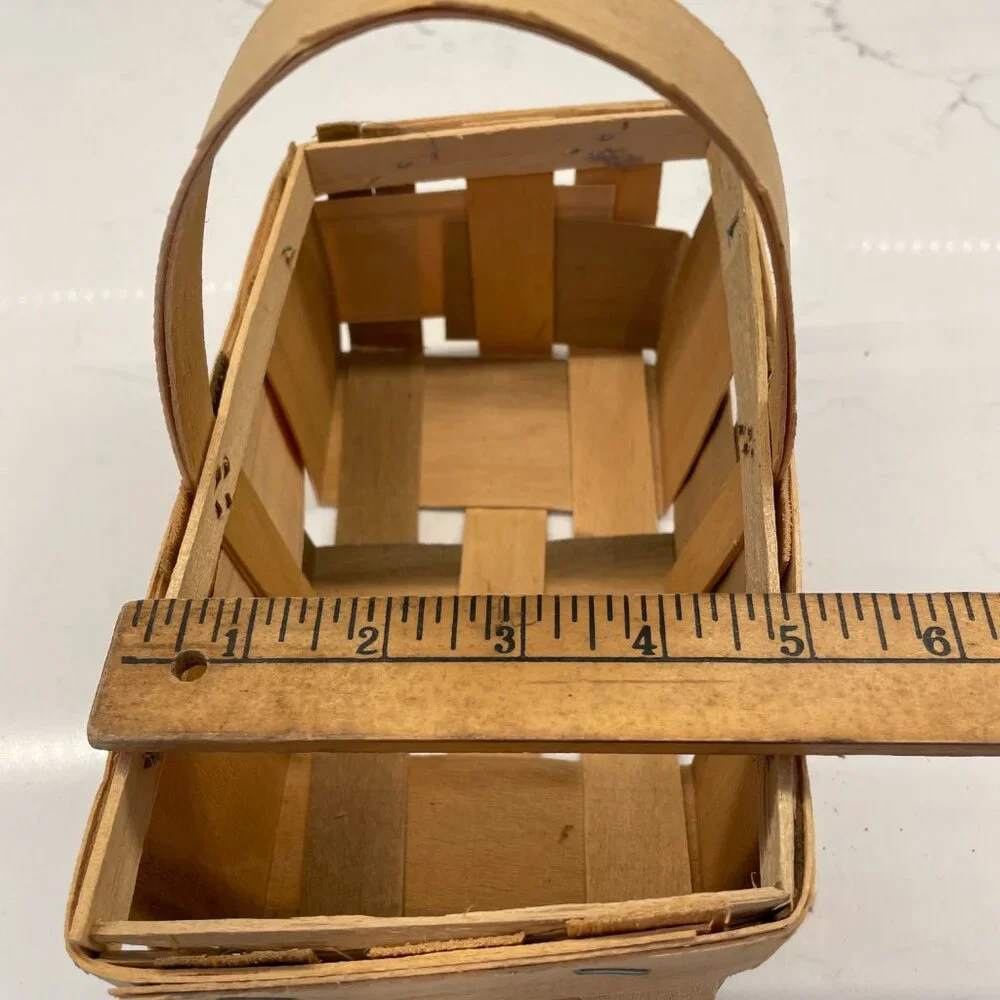 Vintage Farmhouse Split Slat Wood Woven Basket w Handle & 2 Smuckers 16 oz Jars